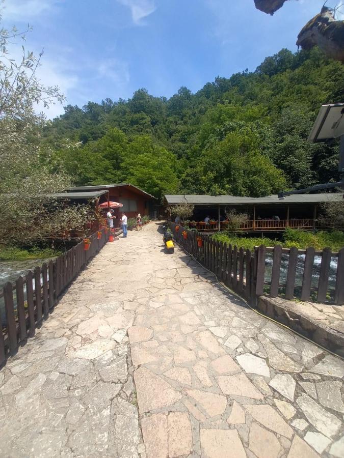 Villa Syri Kalter Sarandë Exterior foto